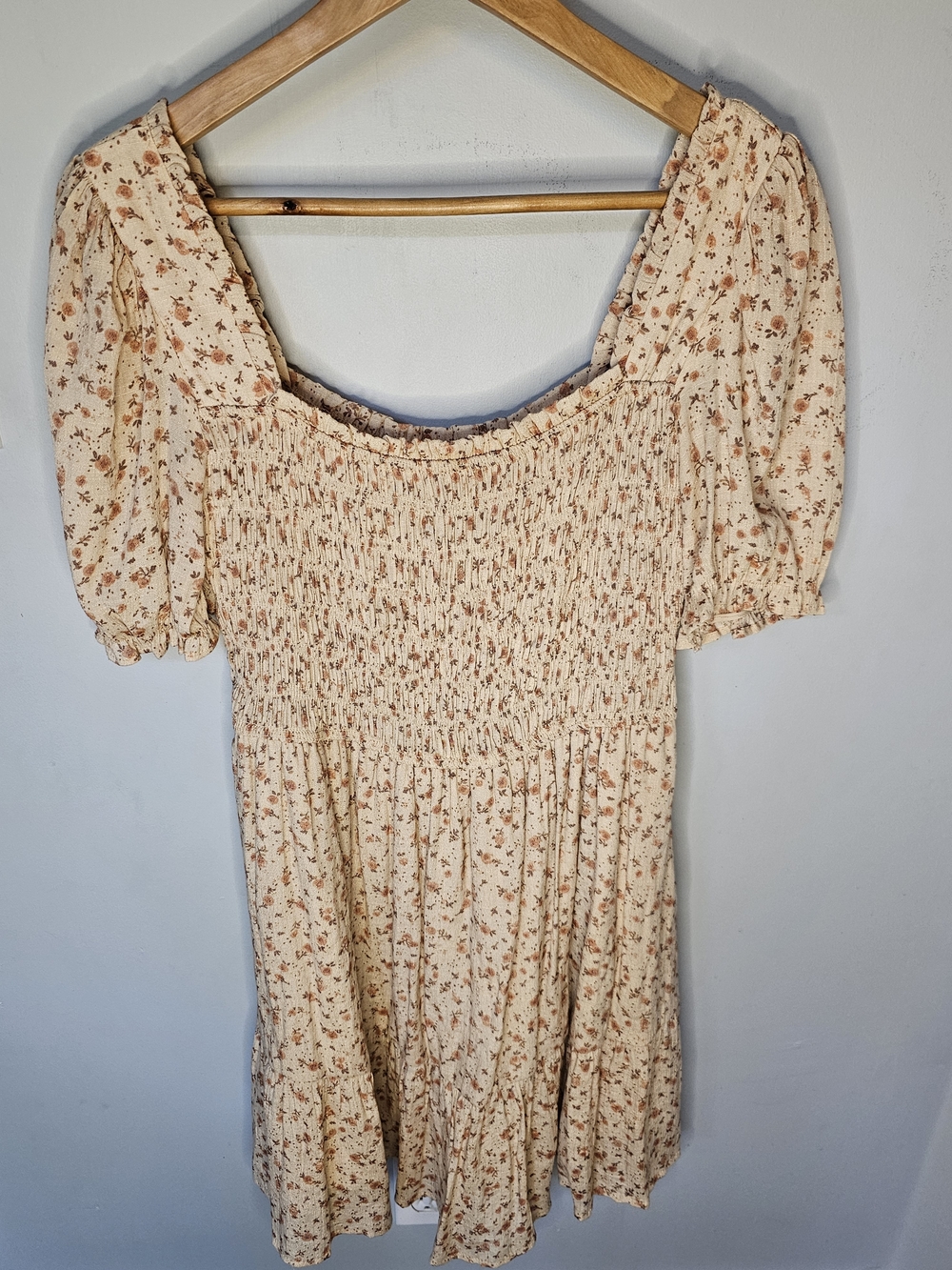 Altar'd State Cream Ditsy Floral Smocked Puff Sleeve Mini Dress Size L